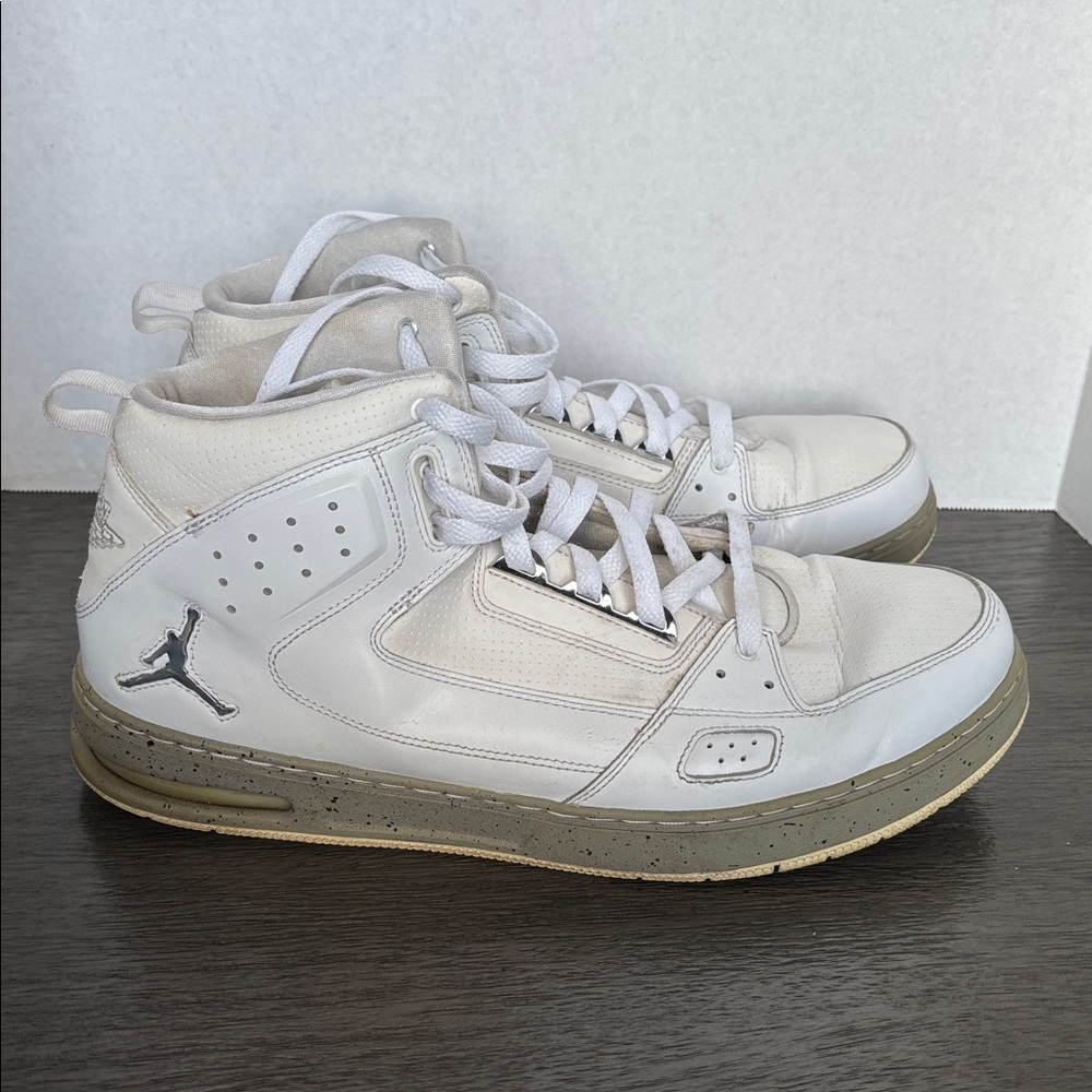 Vintage Air Jordan Street Classic Sneakers